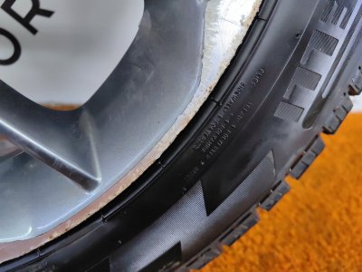 Колесо Geely Coolray R18 5x114.3, Pirelli 215/55 R18, зимнее, липучка