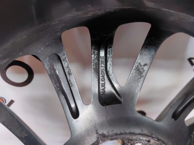 Колесо Geely Coolray R18 5x114.3, Pirelli 215/55 R18, зимнее, липучка