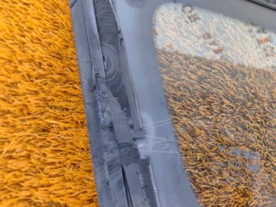 Форточка задняя