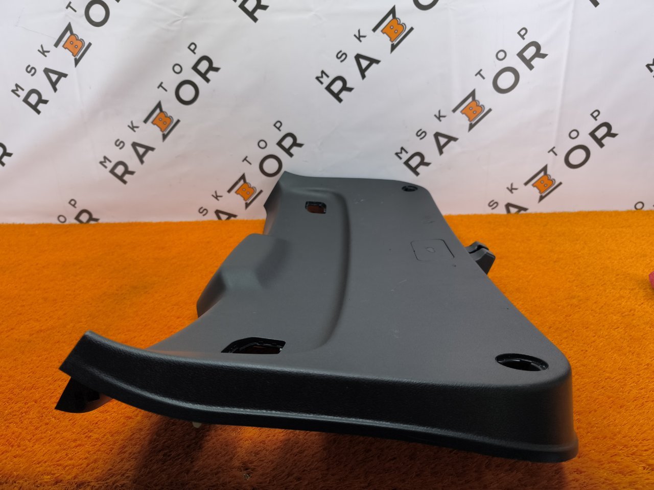 6302100AKQ00A Обшивка крышки багажника Haval F7 2019 фото 11