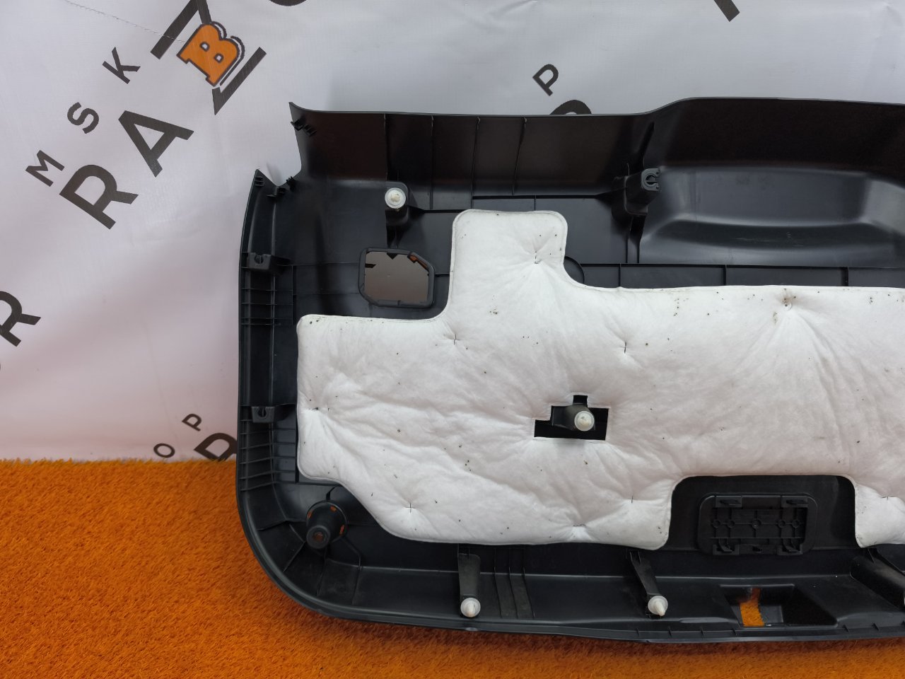 6302100AKQ00A Обшивка крышки багажника Haval F7 2019 фото 18
