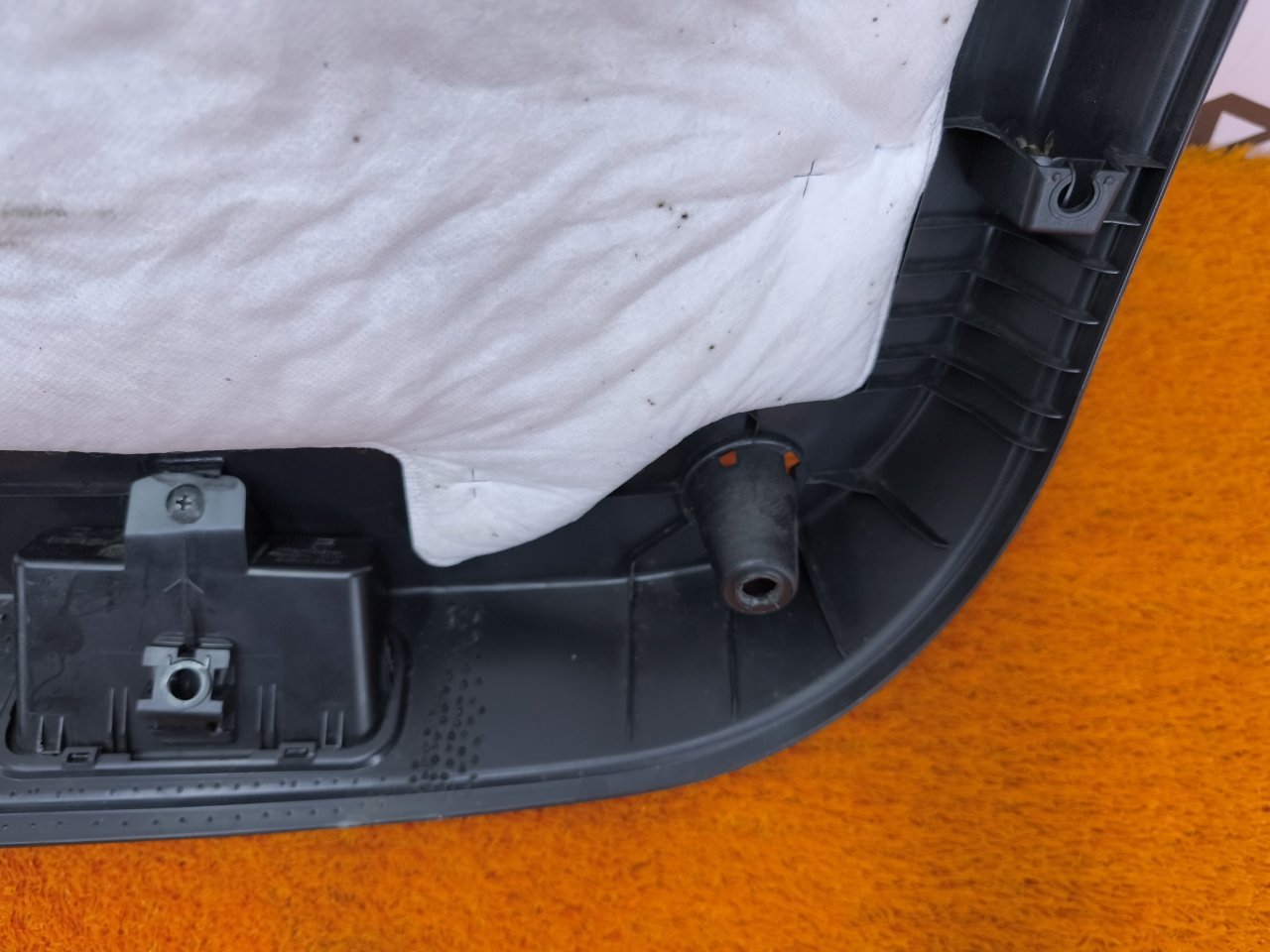 6302100AKQ00A Обшивка крышки багажника Haval F7 2019 фото 26
