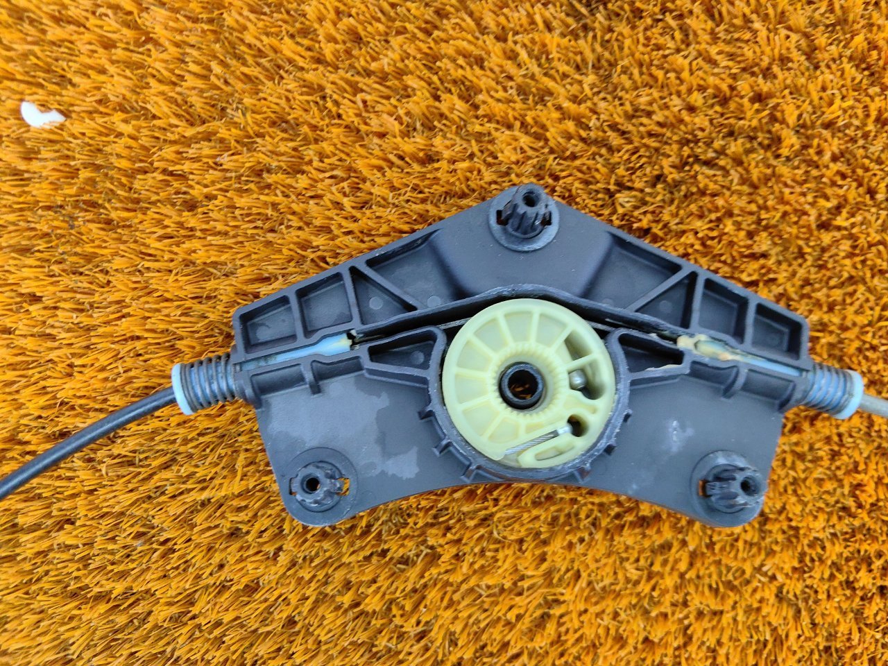 Стеклоподъемник
