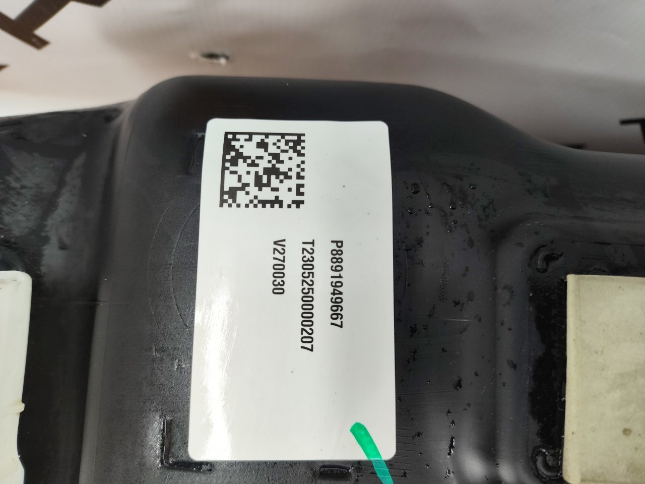 2010061800, 8891328332, 8891949667, 8889009473, 8888940793, 8888943853 Бак топливный Geely Monjaro 2023 фото 11
