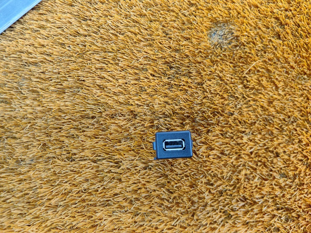 Разъем USB