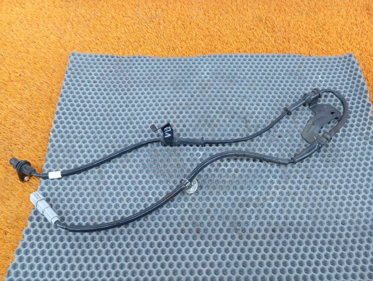 Датчик ABS
