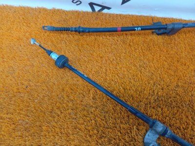 Трос стояночного тормоза