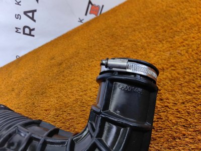 Патрубок воздушного фильтра