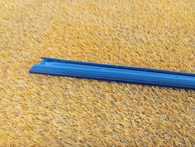 Уплотнитель стекла двери