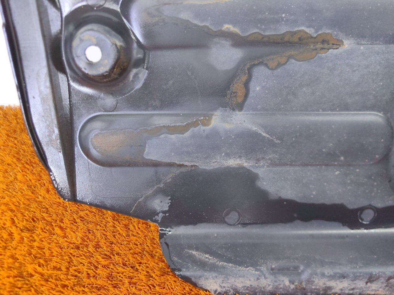 Защита днища кузова
