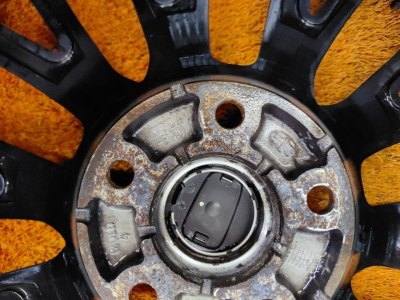 Колесо FAW Bestune B70 R18 5x114.3, Hankook 225/45 R18, зимнее, липучка
