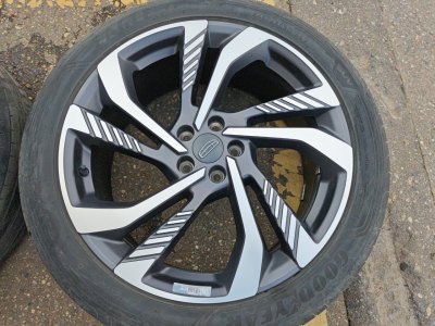 Колесо Geely Monjaro R20 5x108, Goodyear 245/45 R20, летнее