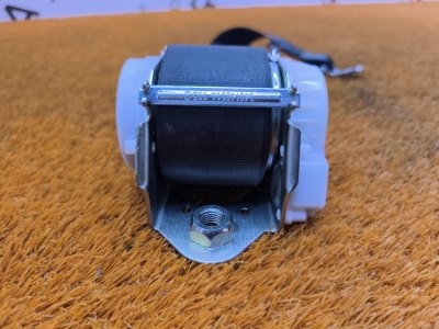 Ремень безопасности