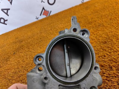 Дроссельная заслонка