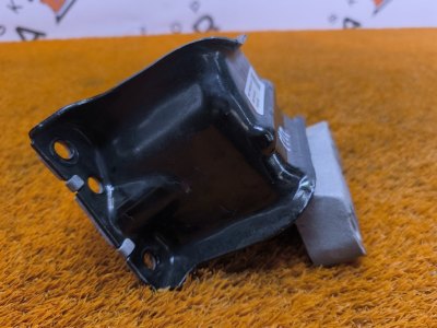 Подушка двигателя