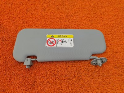 Козырек солнцезащитный