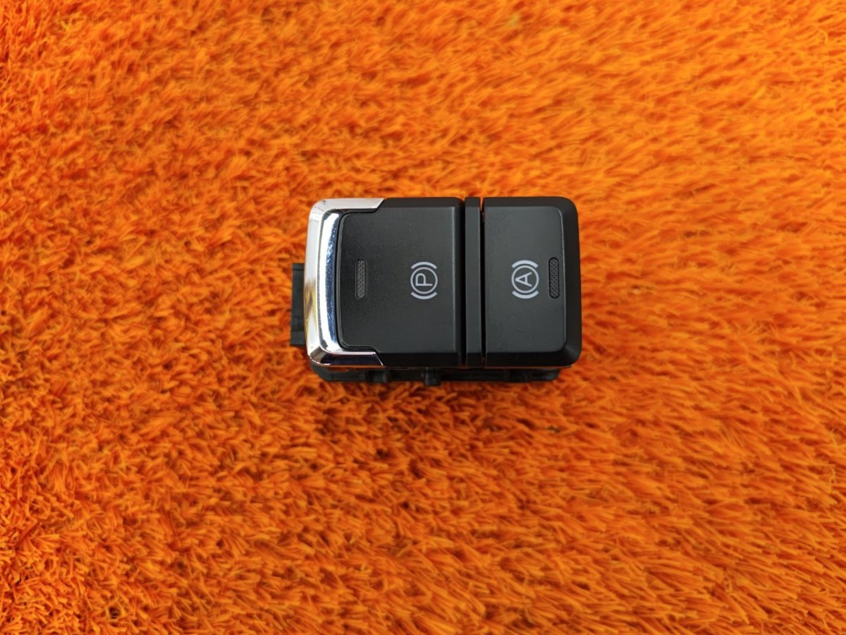 T153720030CA, T153720030 Кнопка стояночного тормоза Chery Tiggo 4 2022 фото 1