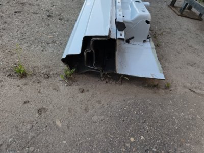 Порог с центральной стойкой