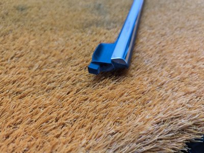 Молдинг стекла