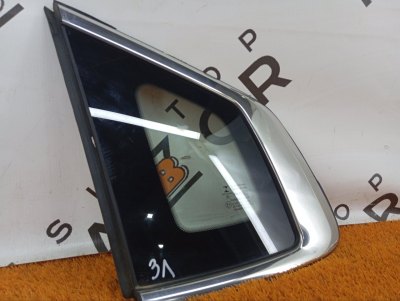 Форточка задняя