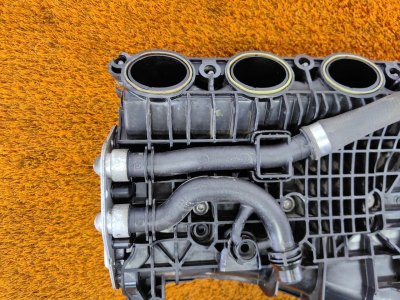 Коллектор впускной