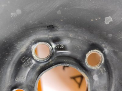 Колесо Skoda Rapid R15 5x100, Cordiant 185/65 R15, зимнее, липучка