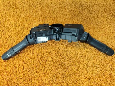 Подрулевой переключатель