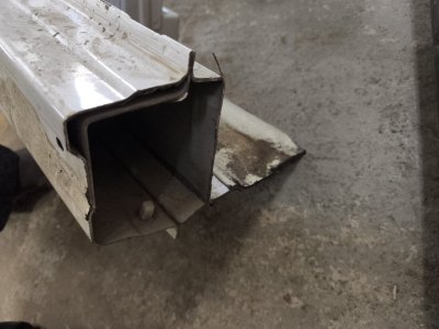 Порог с центральной стойкой