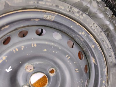 Колесо Kia Rio R15 4x100, Cordiant 185/65 R15, зимнее, липучка