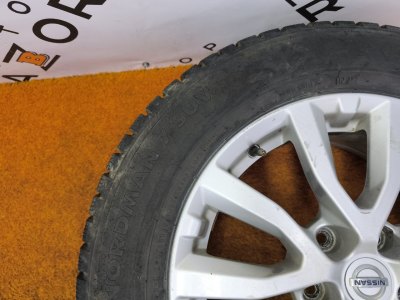 Колесо Nissan X-Trail R17 5x114.3, Ikon tyres 225/65 R17, зимнее, шипы