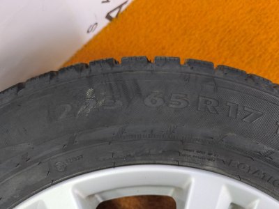 Колесо Nissan X-Trail R17 5x114.3, Ikon tyres 225/65 R17, зимнее, шипы