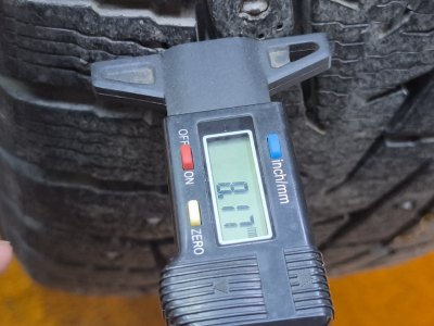 Колесо Nissan X-Trail R17 5x114.3, Ikon tyres 225/65 R17, зимнее, шипы