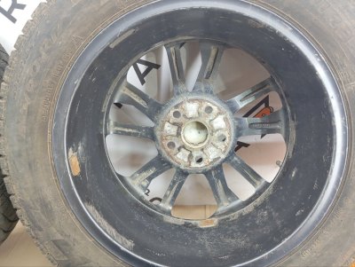 Колесо Geely Coolray R17 5x114.3, Pirelli 215/60 R17, зимнее, липучка