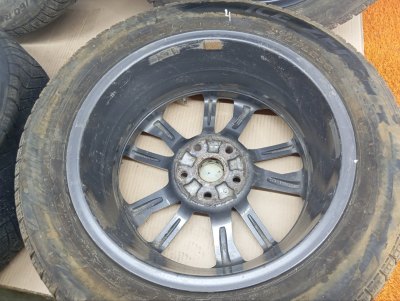 Колесо Geely Coolray R17 5x114.3, Pirelli 215/60 R17, зимнее, липучка