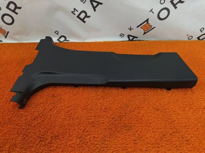Обшивка центральной стойки
