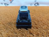 93581H0100 Кнопка стеклоподъемника передняя правая Kia Rio X-Line 2021 фото 3