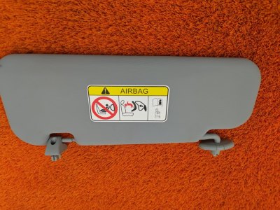Козырек солнцезащитный