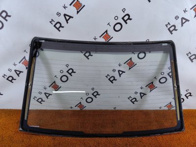 Стекло заднее