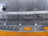 6600058369 Обшивка двери багажника Geely Coolray 2023 фото 10