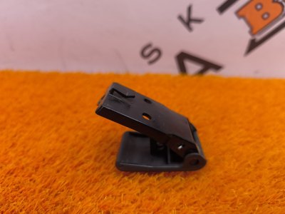 Ручка открывания капота