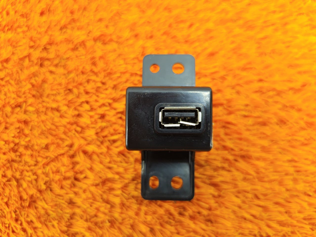 Разъем USB