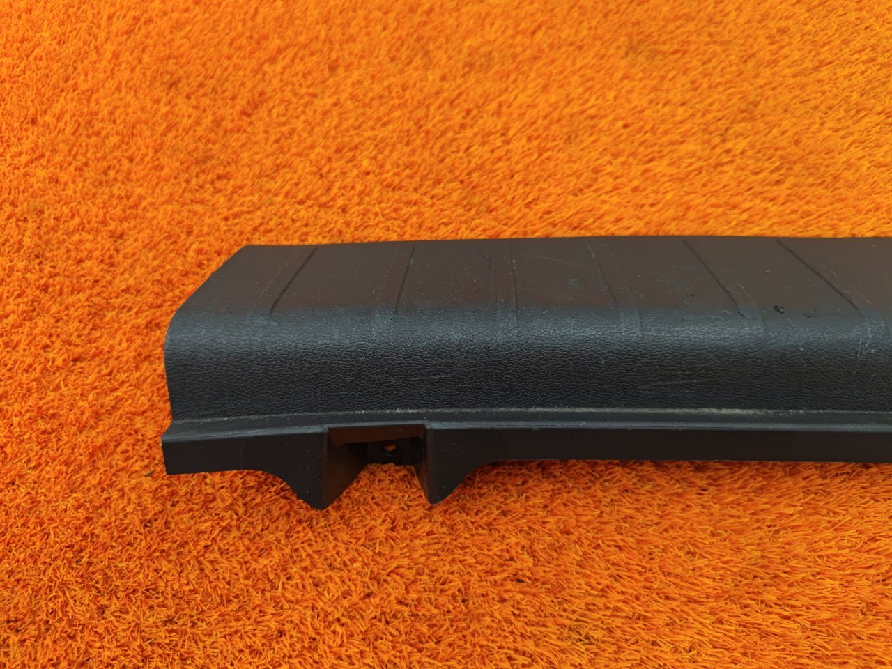 Накладка замка багажника