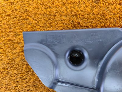 Крышка двигателя передняя