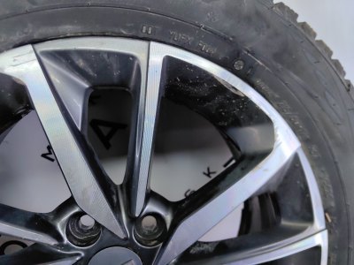 Колесо Geely Coolray R17 5x114.3, Viatti 215/60 R17, зимнее, липучка
