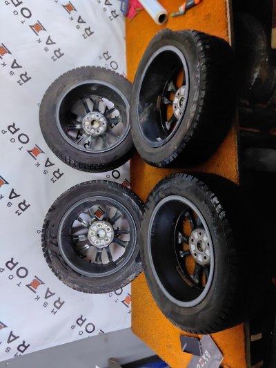 Колесо Geely Coolray R17 5x114.3, Viatti 215/60 R17, зимнее, липучка