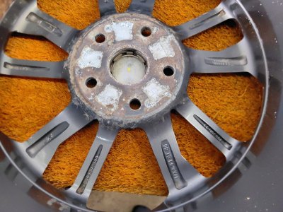 Колесо Geely Coolray R17 5x114.3, Viatti 215/60 R17, зимнее, липучка