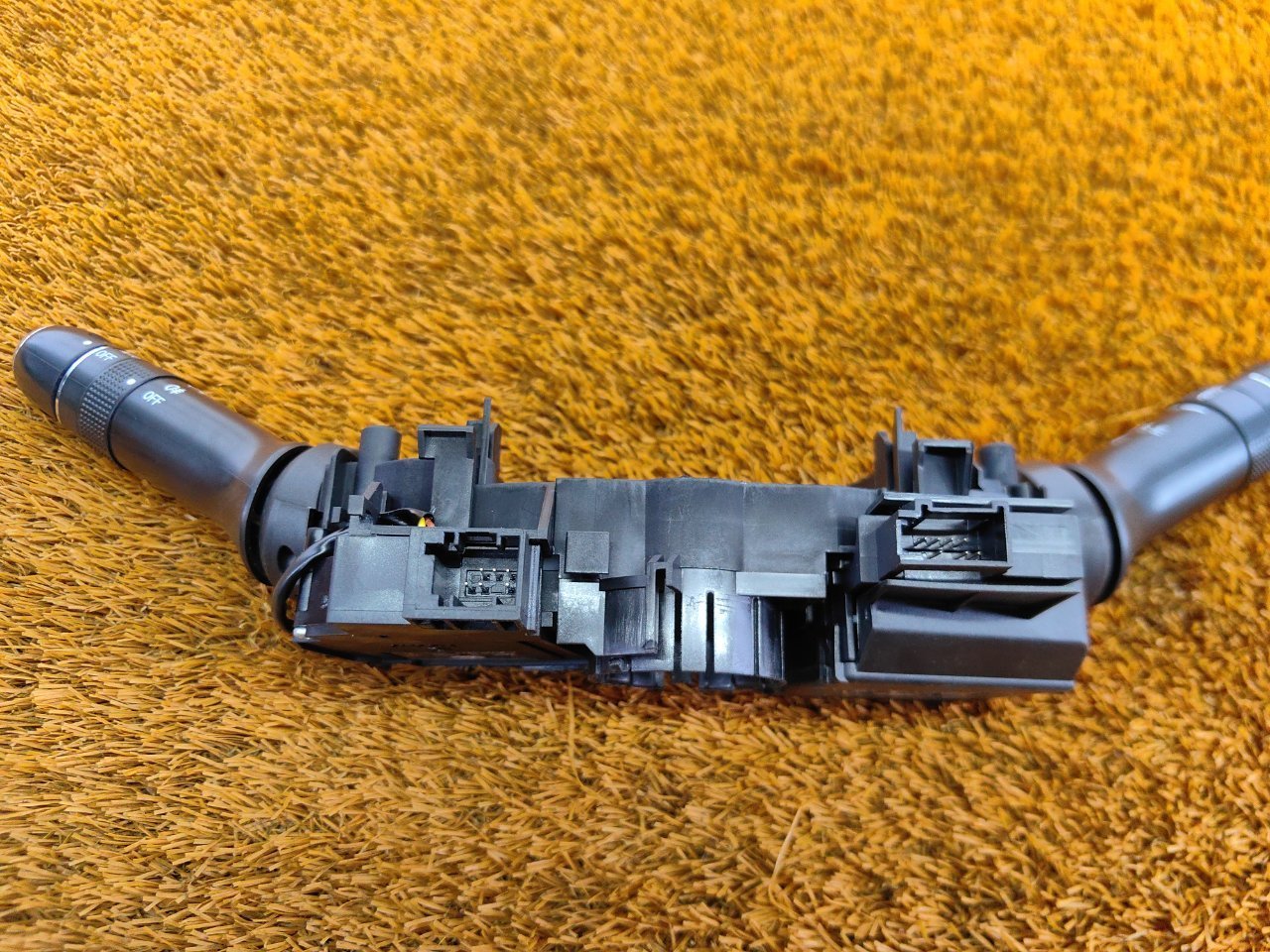 Подрулевой переключатель