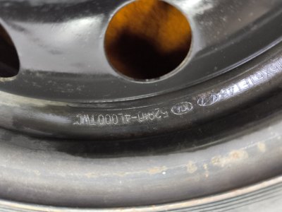 Колесо Hyundai Solaris R15 4x100, Cordiant 185/65 R15, зимнее, шипы