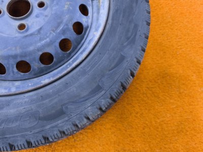 Колесо Hyundai Solaris R15 4x100, Cordiant 185/65 R15, зимнее, шипы