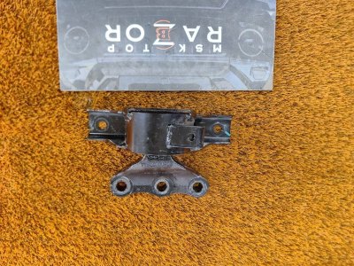 Опора двигателя